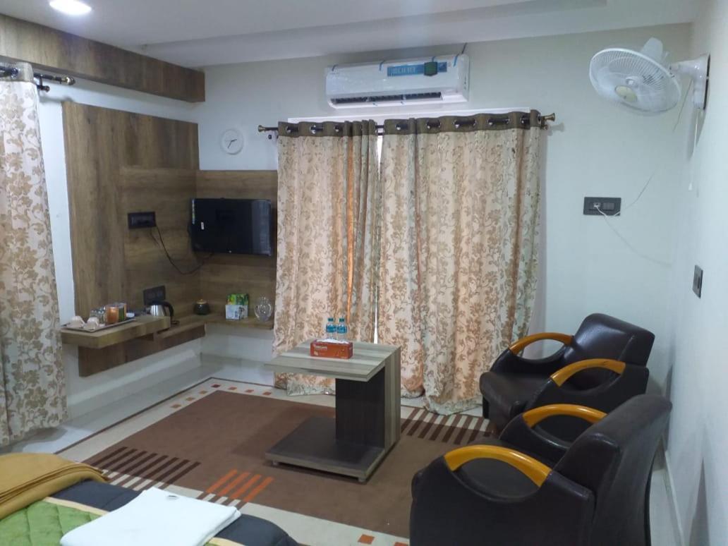 Grand Meridian Vinnamangalam Екстериор снимка