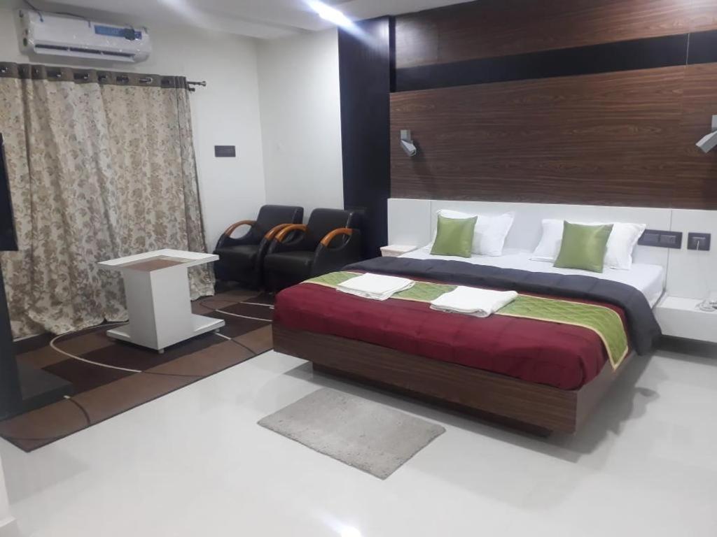 Grand Meridian Vinnamangalam Екстериор снимка