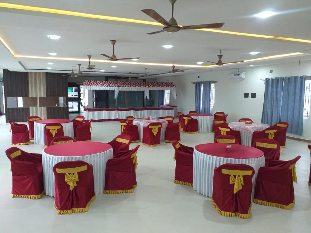 Grand Meridian Vinnamangalam Екстериор снимка
