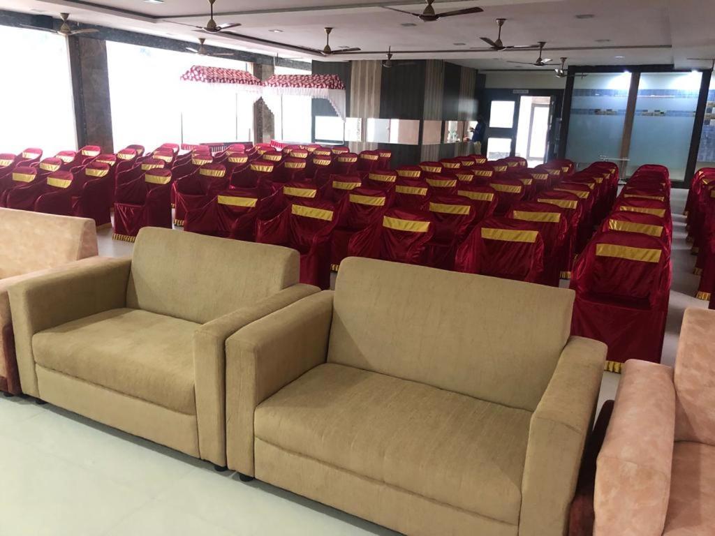 Grand Meridian Vinnamangalam Екстериор снимка
